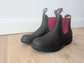 Moonah Chelsea Boots in Dunkelbraun und Pink