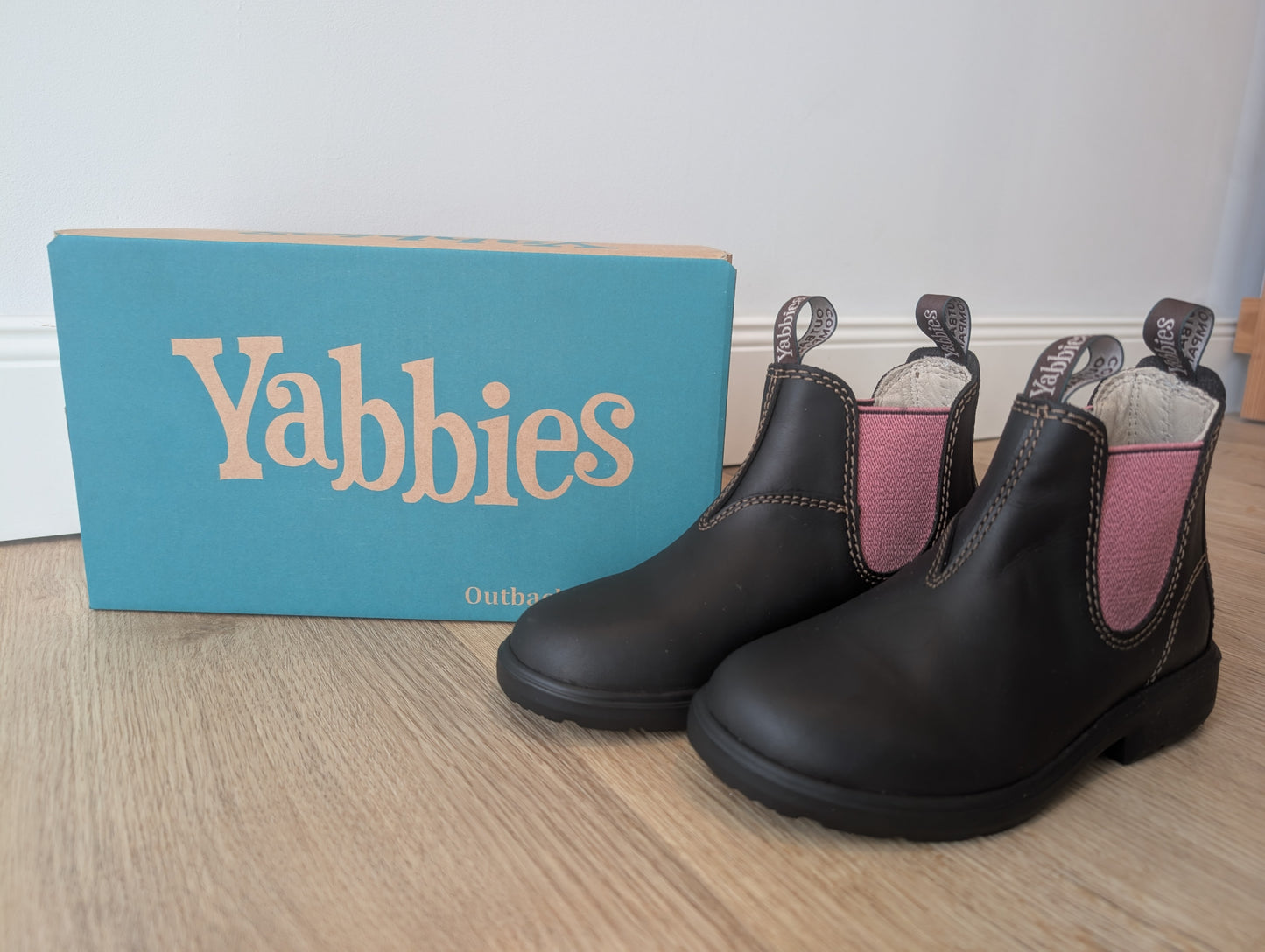 Yabbies Town & Country Chelsea Boots - Dark Brown and Dusty Pink