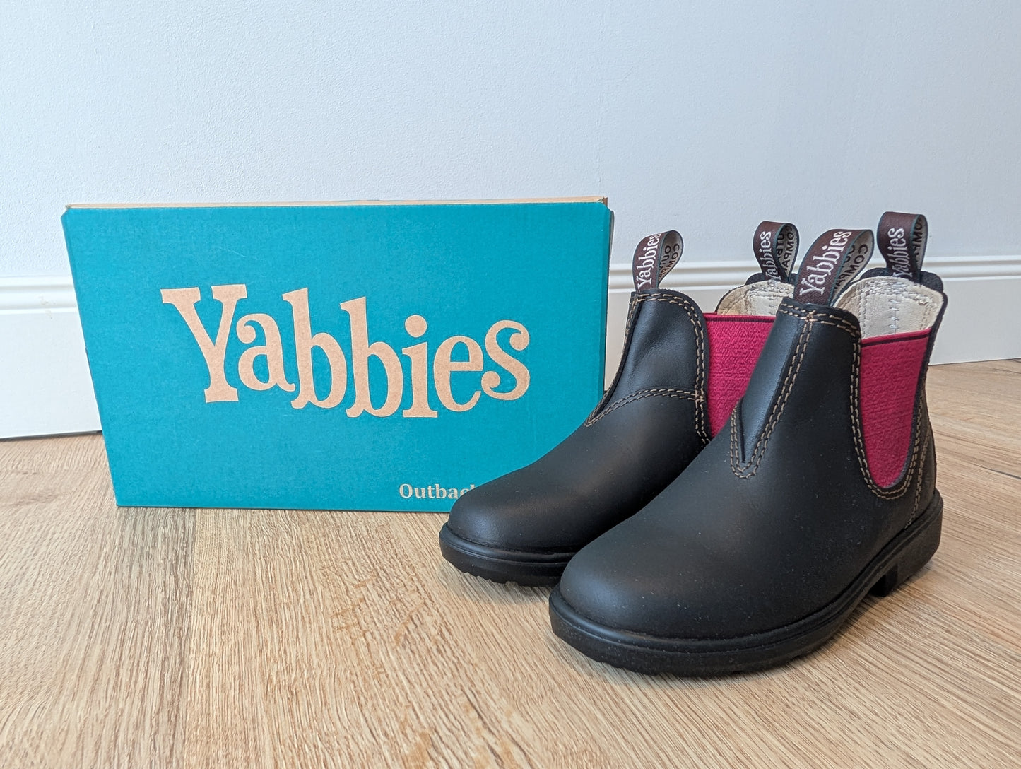 Yabbies Town & Country Chelsea Boots - Dark Brown and Pink